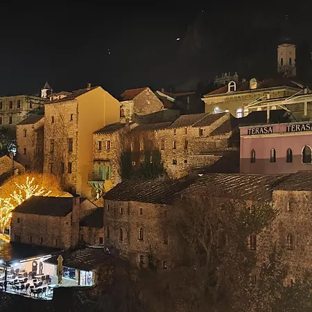 Mostari - Stunning Old Bridge View - Perfectly Located In Old Town Mostar